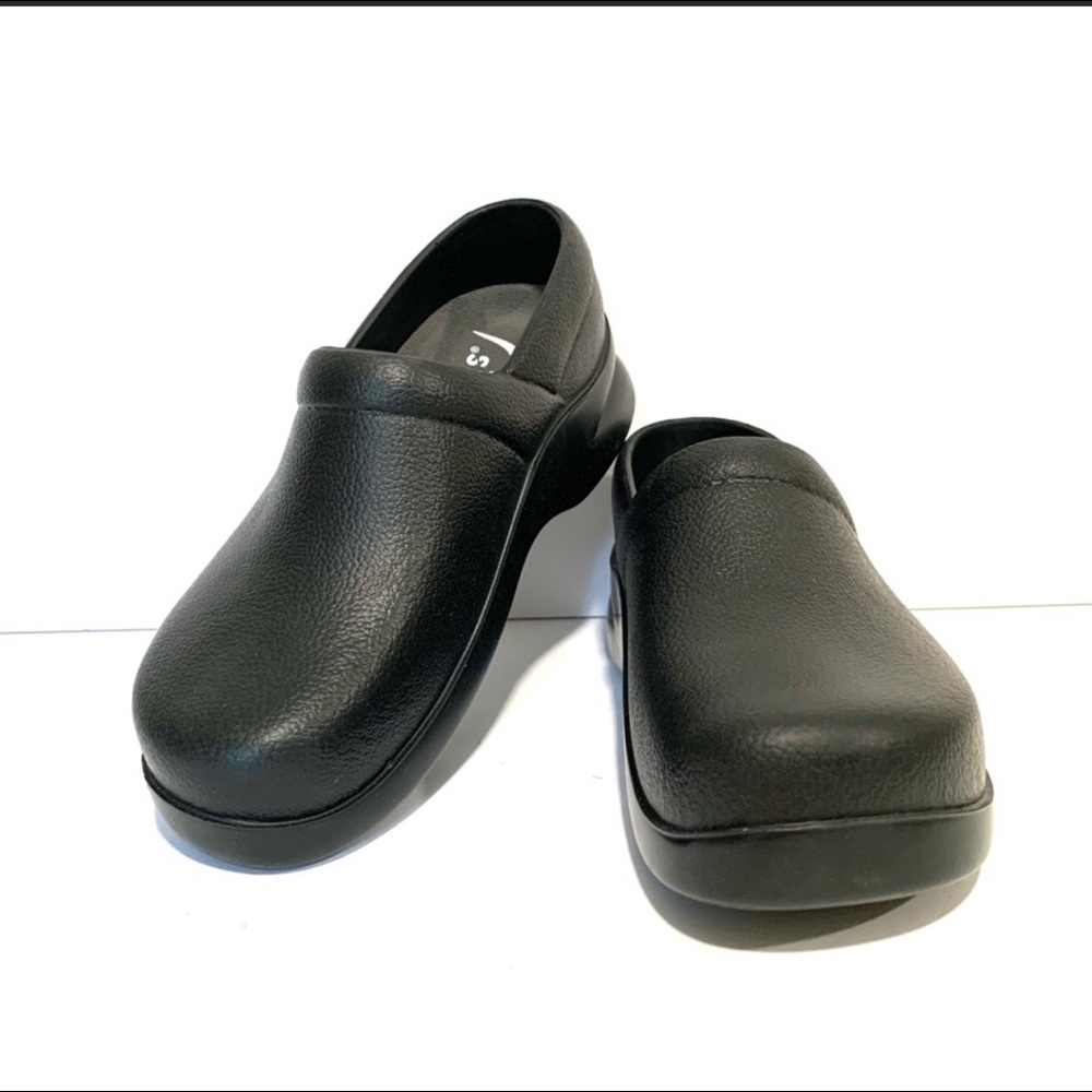 New NWOB Klog Boca Black Work Slip Resistant Washable Clog Shoes~ Size 6